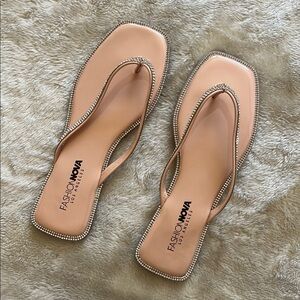 Never Worn Fashion Nova Women's Tan Sandals